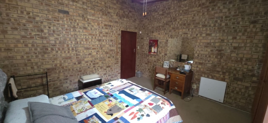 7 Bedroom Property for Sale in Wilkoppies North West